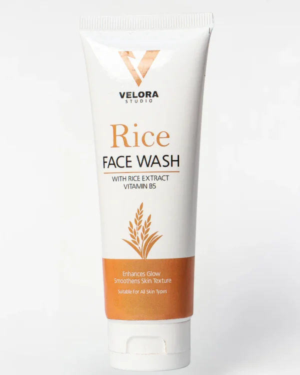 Velora Face Wash (Enhance Glow, Smoothens Skin Texture & Suitable for all skin types)
